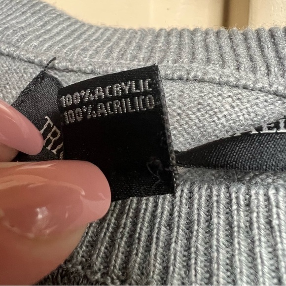 Tricots St. Raphael Men’s Geometric Square Design Crewneck Sweater, Large - Picture 8 of 11